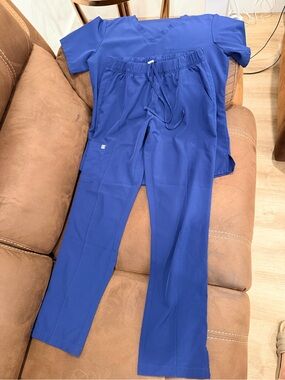 Uniform Advantage Royal Blue Scrub Top and Pants Set